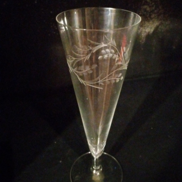 Antique crystal drinkware - Picture 8 of 12